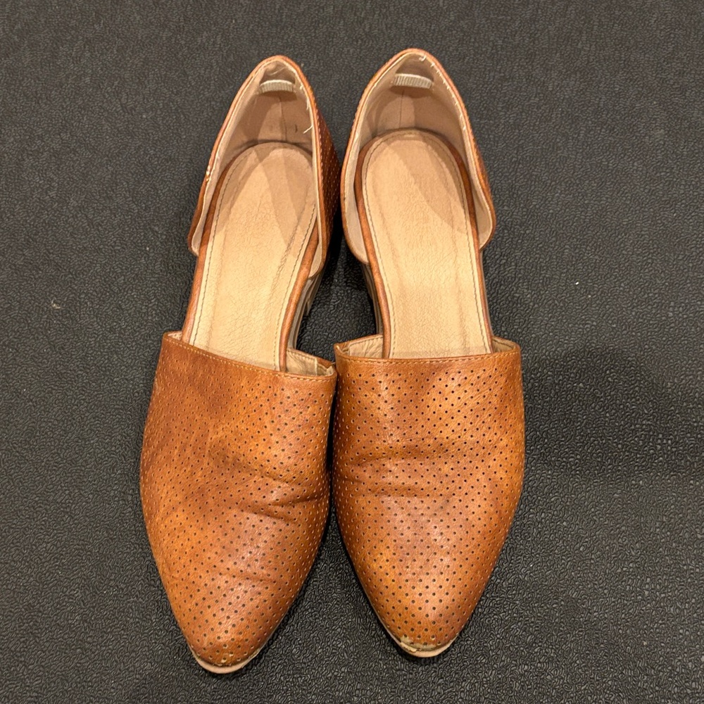 Catherine Malandrino Brown Perforated Flats
